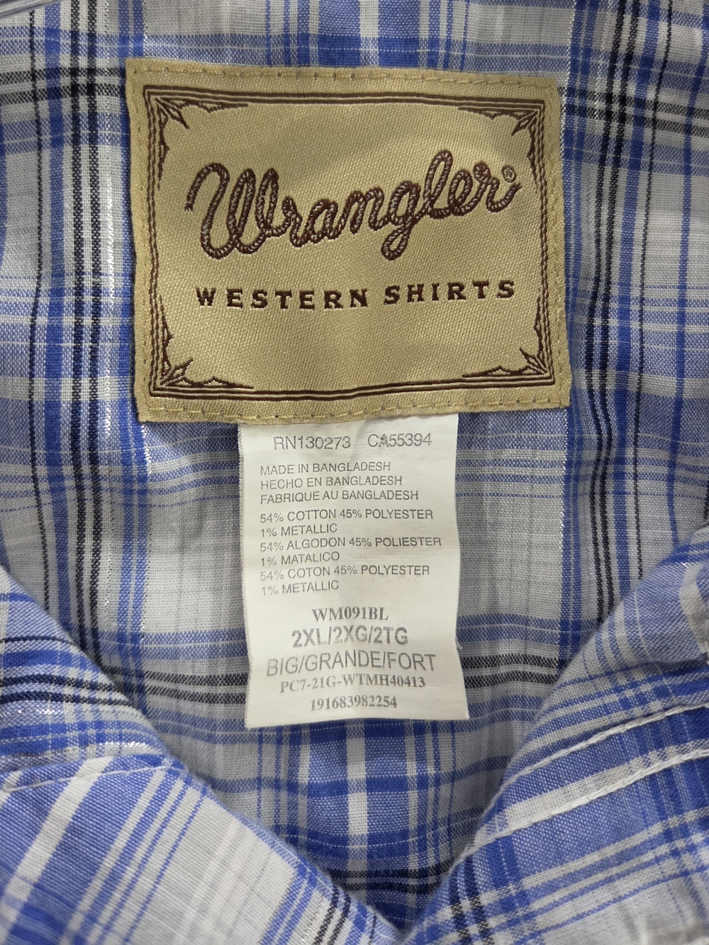 Wrangler Light Blue and White Plaid Short-Sleeve Western Shirt With Metallic Thr - Picture 3 of 4